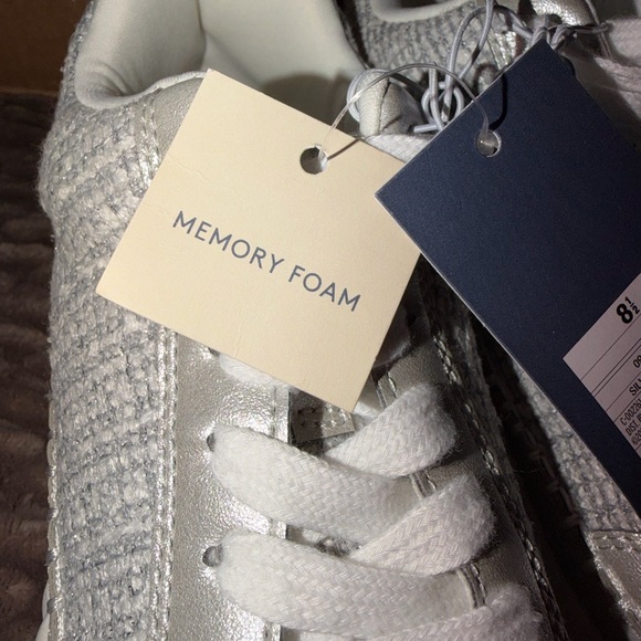 Universal Thread silver metallic & white tweed sneakers size 8 1/2 - Picture 5 of 6